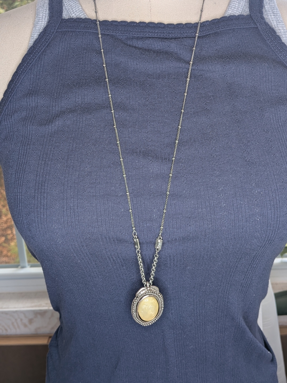 American Eagle AEO Antique Silver Tone Yellow Cream Cabochon Long Pendant